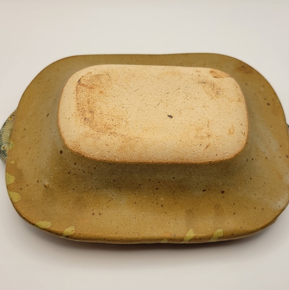 Mud Dabbers Pottery Trinket Dish or soap dish. Handcrafted. - Picture 7 of 8